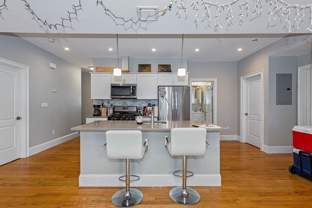 4 bed, 1.5 bath apartment for rent at 195 East Cottage St Unit 2, Dorchester — photo 22 of 25