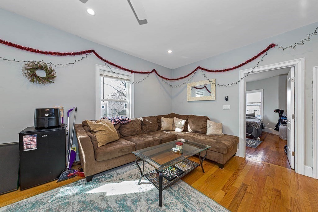 4 bed, 1.5 bath apartment for rent at 195 East Cottage St Unit 2, Dorchester — photo 20 of 25