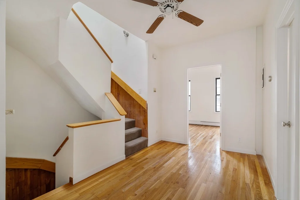 3 bed, 2 bath apartment for rent at 195 Endicott St Unit 3, North End — photo 4 of 25