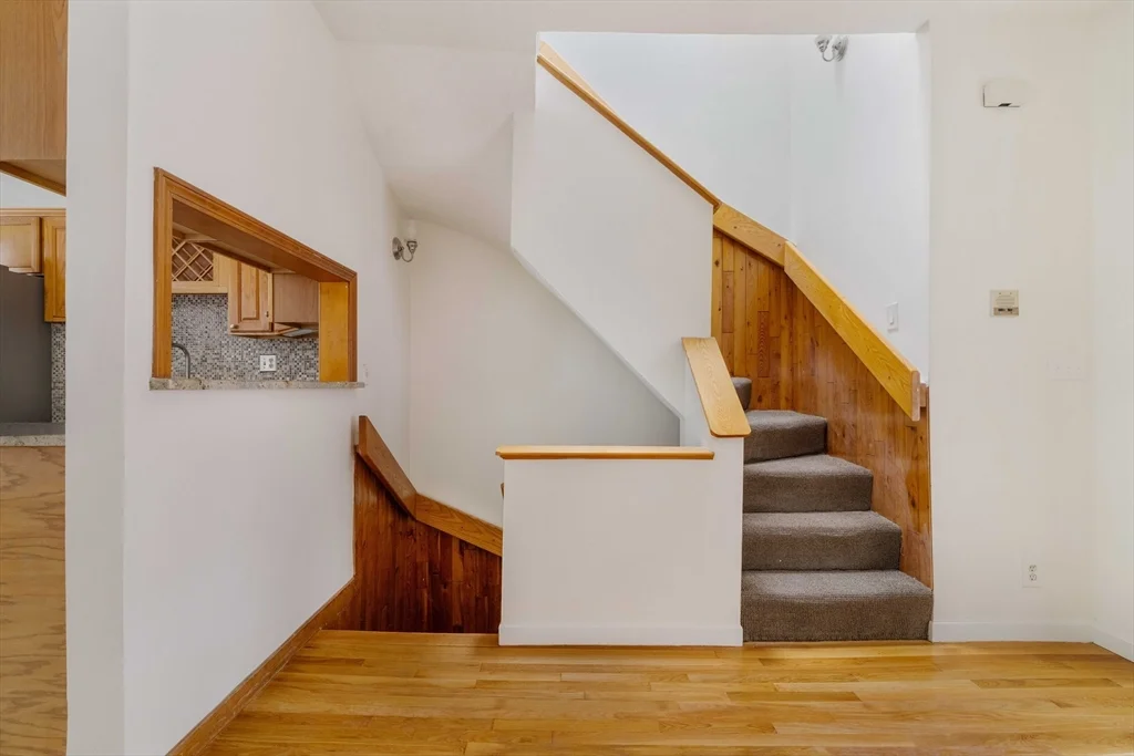3 bed, 2 bath apartment for rent at 195 Endicott St Unit 3, North End — photo 3 of 25