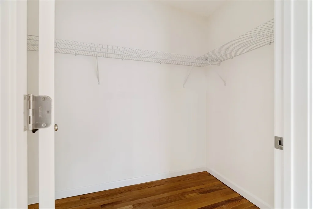 3 bed, 2 bath apartment for rent at 195 Endicott St Unit 3, North End — photo 18 of 25