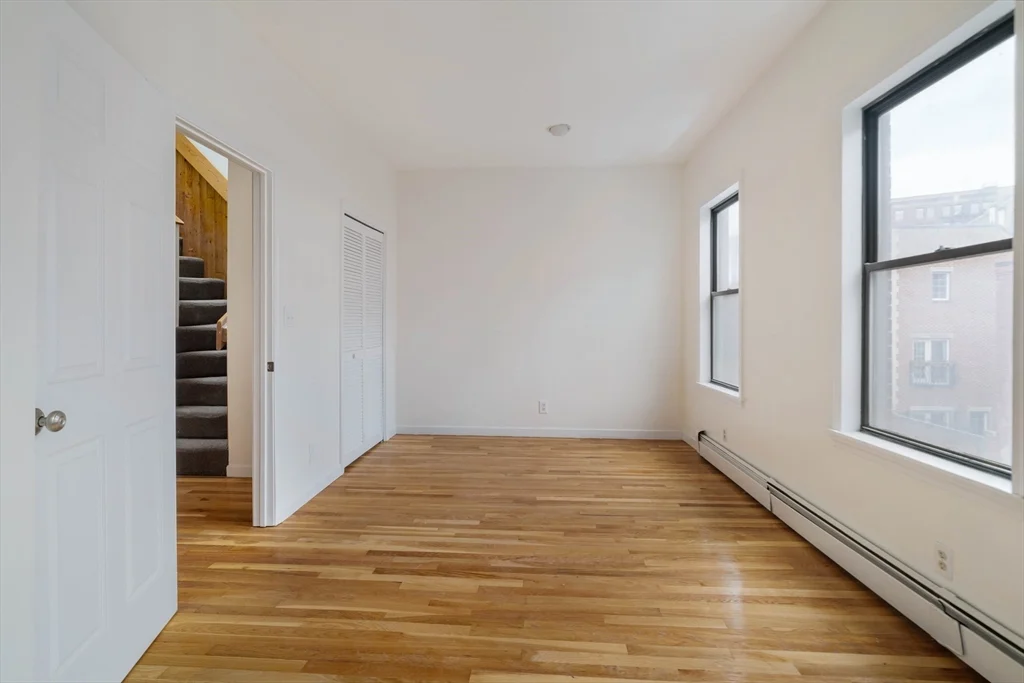 3 bed, 2 bath apartment for rent at 195 Endicott St Unit 3, North End — photo 11 of 25