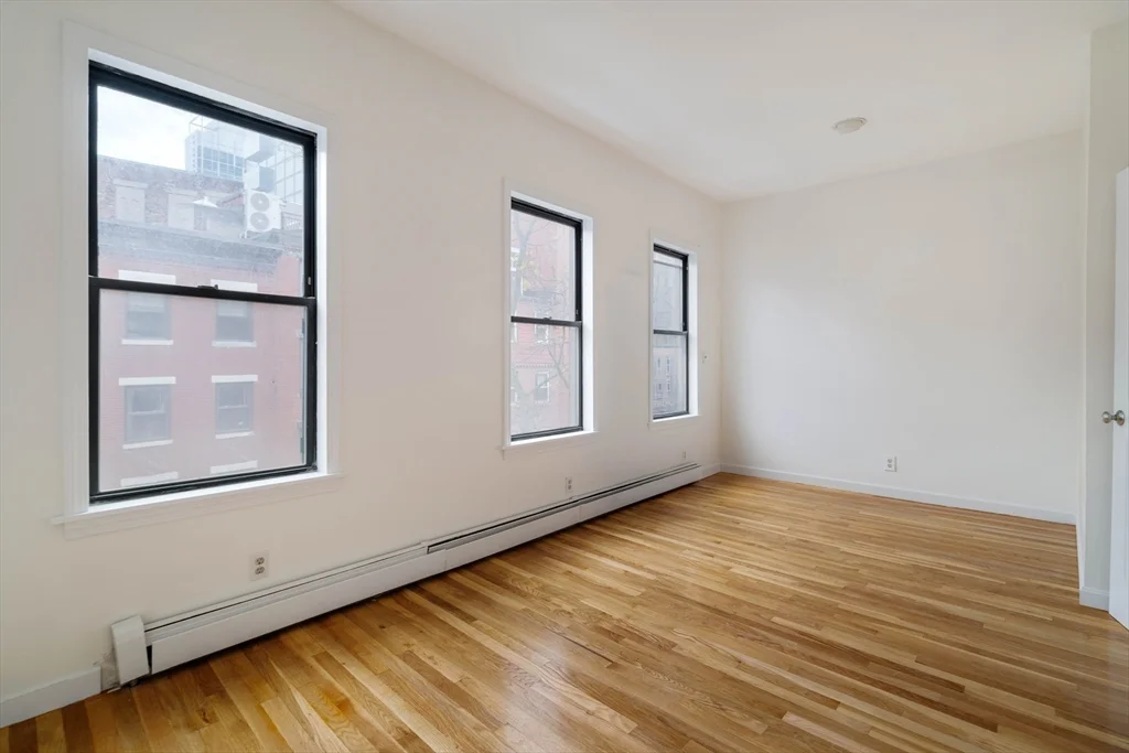 3 bed, 2 bath apartment for rent at 195 Endicott St Unit 3, North End — photo 10 of 25