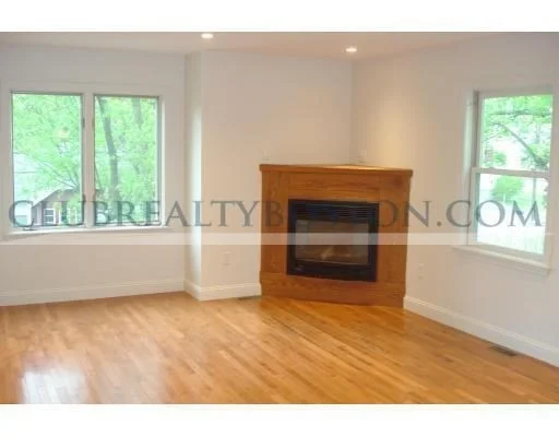4 bed, 2 bath apartment for rent at 195 Forest Unit 195, Arlington — photo 7 of 21