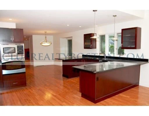 4 bed, 2 bath apartment for rent at 195 Forest Unit 195, Arlington — photo 1 of 21