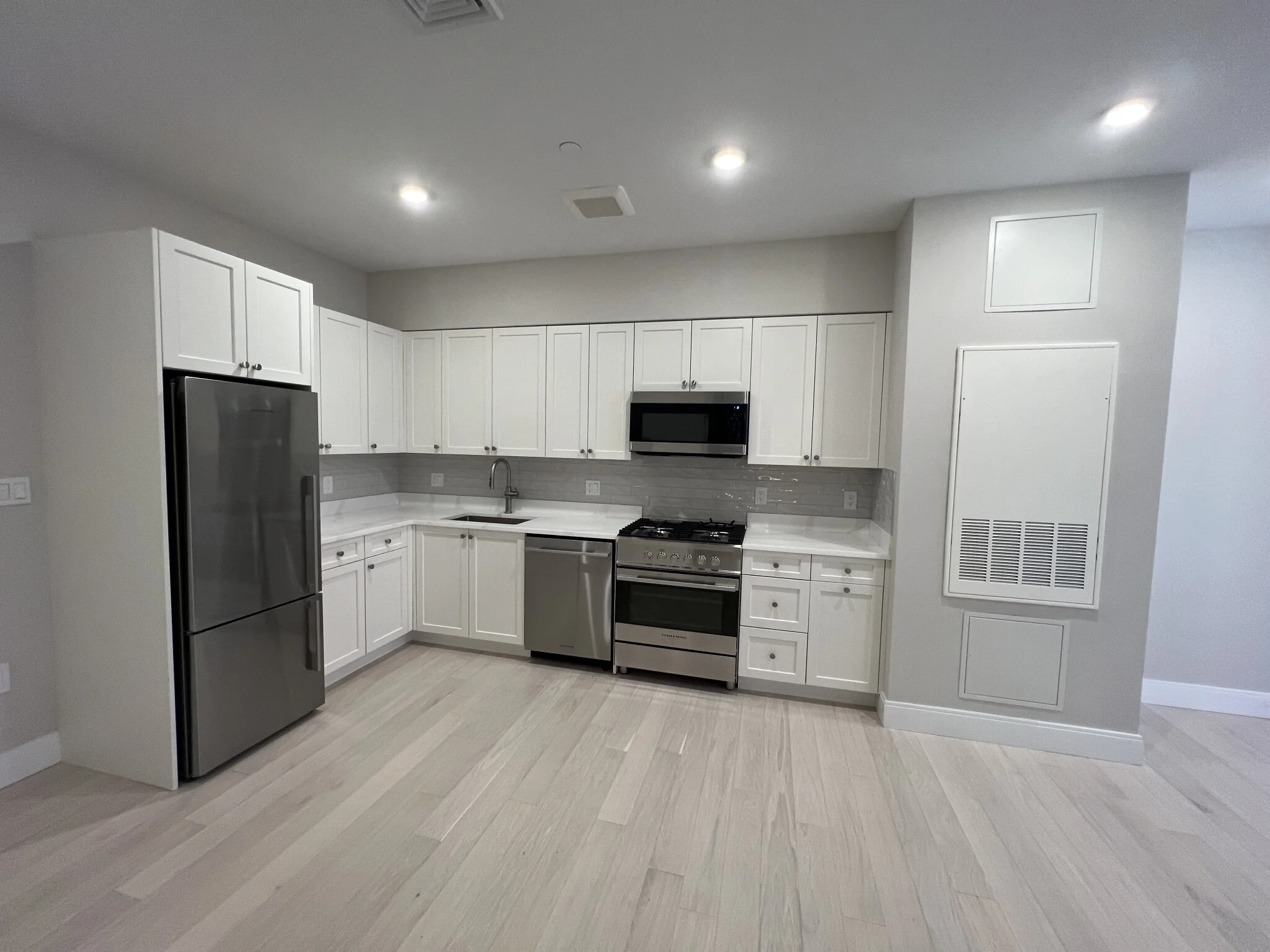 Studio bed, 1 bath apartment for rent at 195 Green St Unit 202A, Jamaica Plain