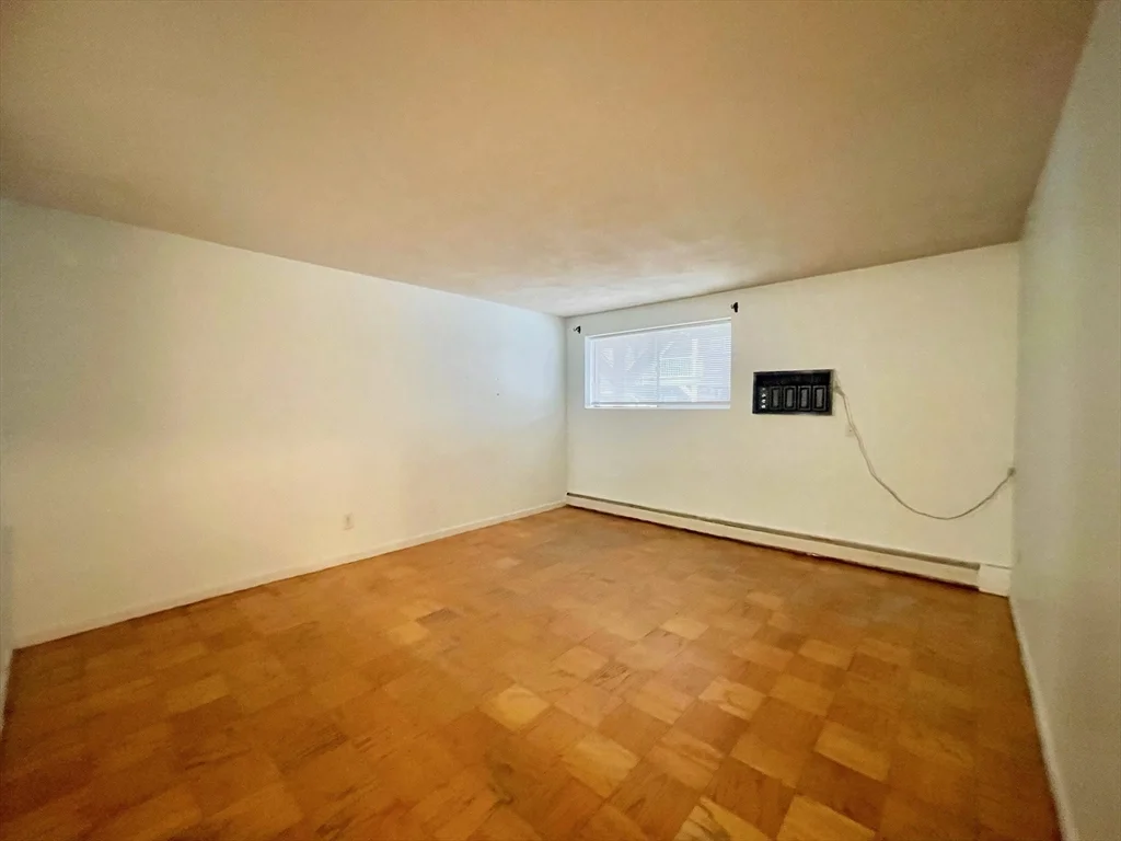 2 bed, 1 bath apartment for rent at 195 Independence Ave Unit 118, Quincy — photo 4 of 15