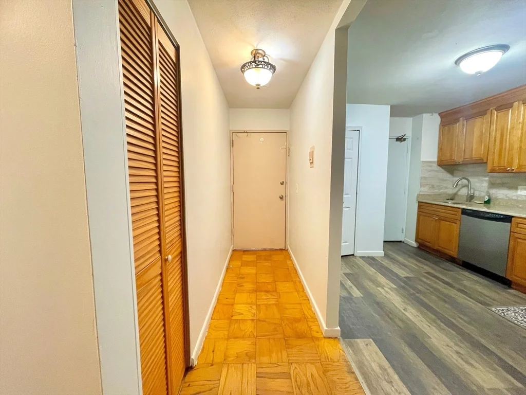 2 bed, 1 bath apartment for rent at 195 Independence Ave Unit 118, Quincy — photo 3 of 15