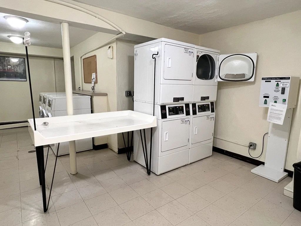 1 bed, 1 bath apartment for rent at 195 Independence Ave Unit 135, Quincy — photo 13 of 14