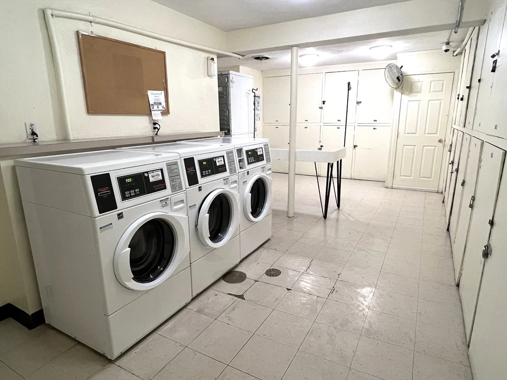 1 bed, 1 bath apartment for rent at 195 Independence Ave Unit 135, Quincy — photo 12 of 14