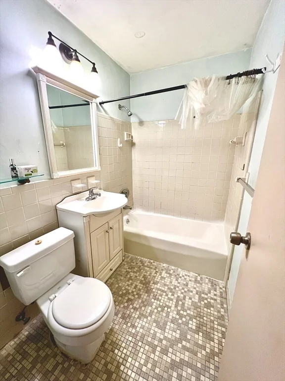 1 bed, 1 bath apartment for rent at 195 Independence Ave Unit 135, Quincy — photo 7 of 14