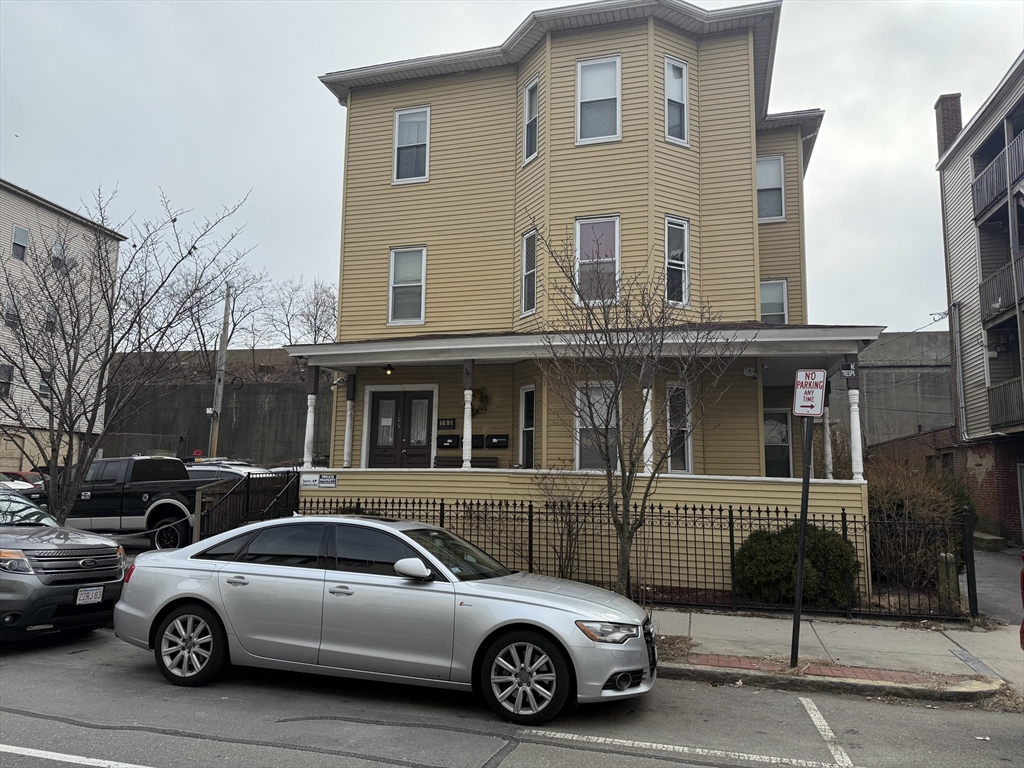 3 bed, 1 bath apartment for rent at 195 Millbury St Unit 1, Worcester — photo 1 of 15