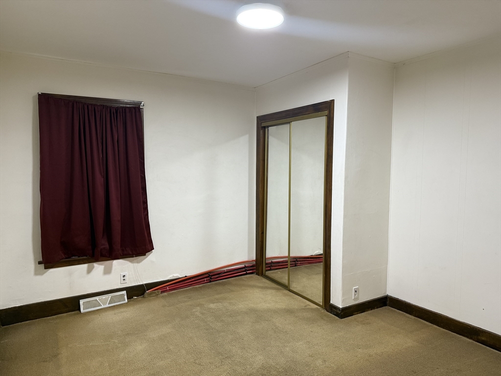 3 bed, 1 bath apartment for rent at 195 Millbury St Unit 1, Worcester — photo 9 of 15