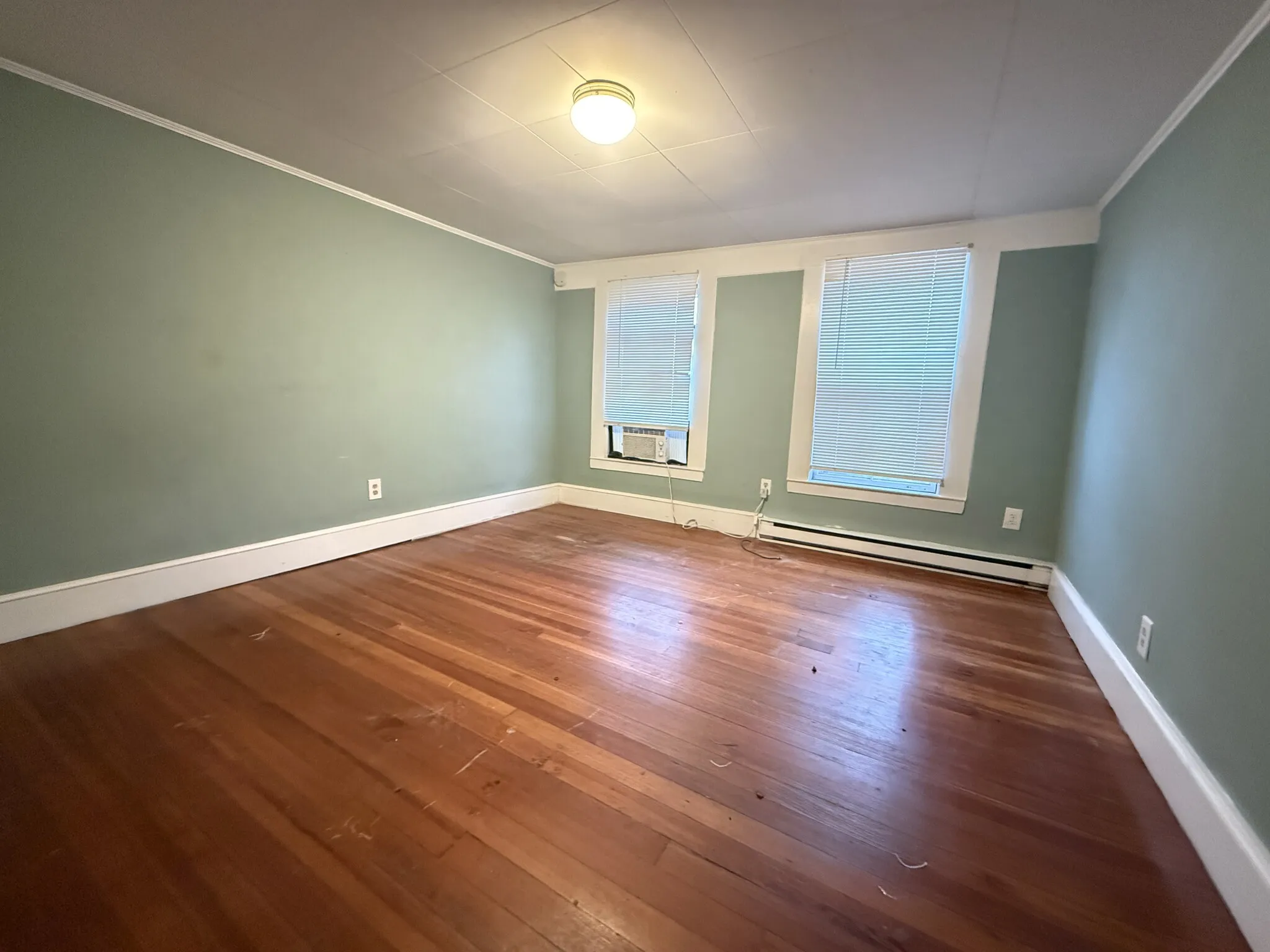 2 bed, 1 bath apartment for rent at 195 Mount Auburn St Unit 1, West Cambridge — photo 5 of 6