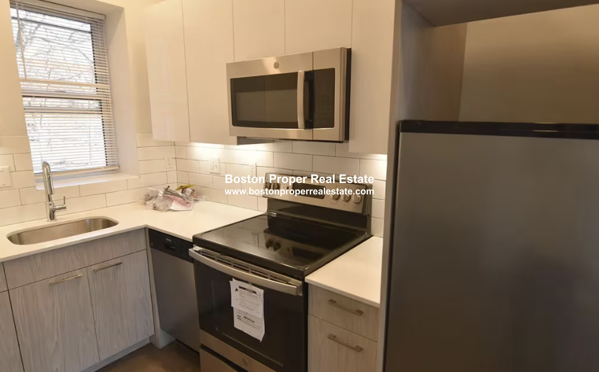 2 bed, 1 bath apartment for rent at 195 Park Dr Unit 2, Fenway