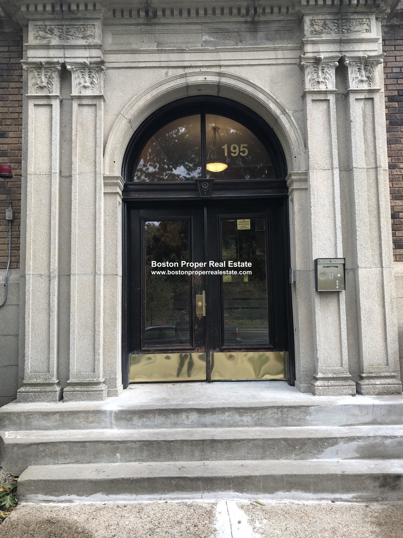 2 bed, 1 bath apartment for rent at 195 Park Dr Unit 2, Fenway — photo 11 of 11