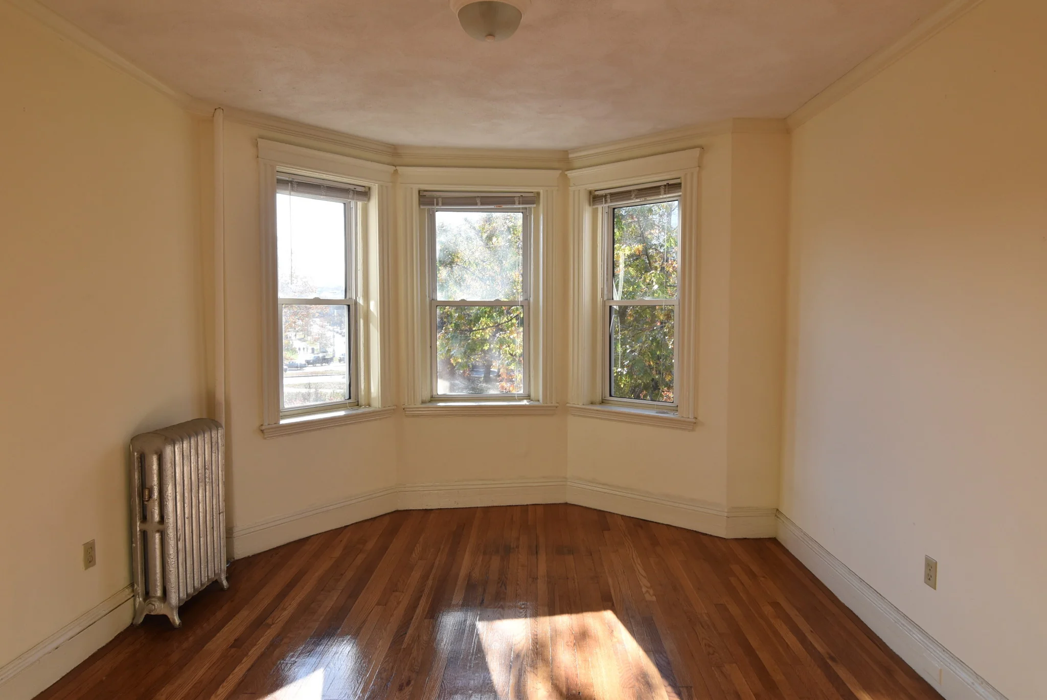 1 bed, 1 bath apartment for rent at 195 Park Dr Unit 21, Fenway — photo 2 of 12