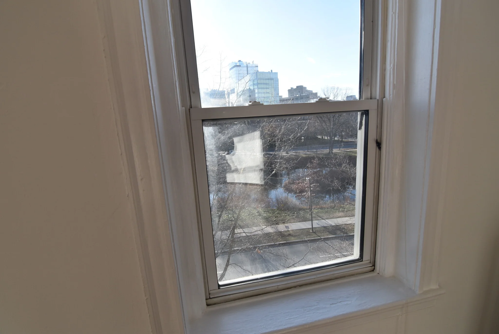 Studio bed, 1 bath apartment for rent at 195 Park Dr Unit 42, Fenway — photo 5 of 13