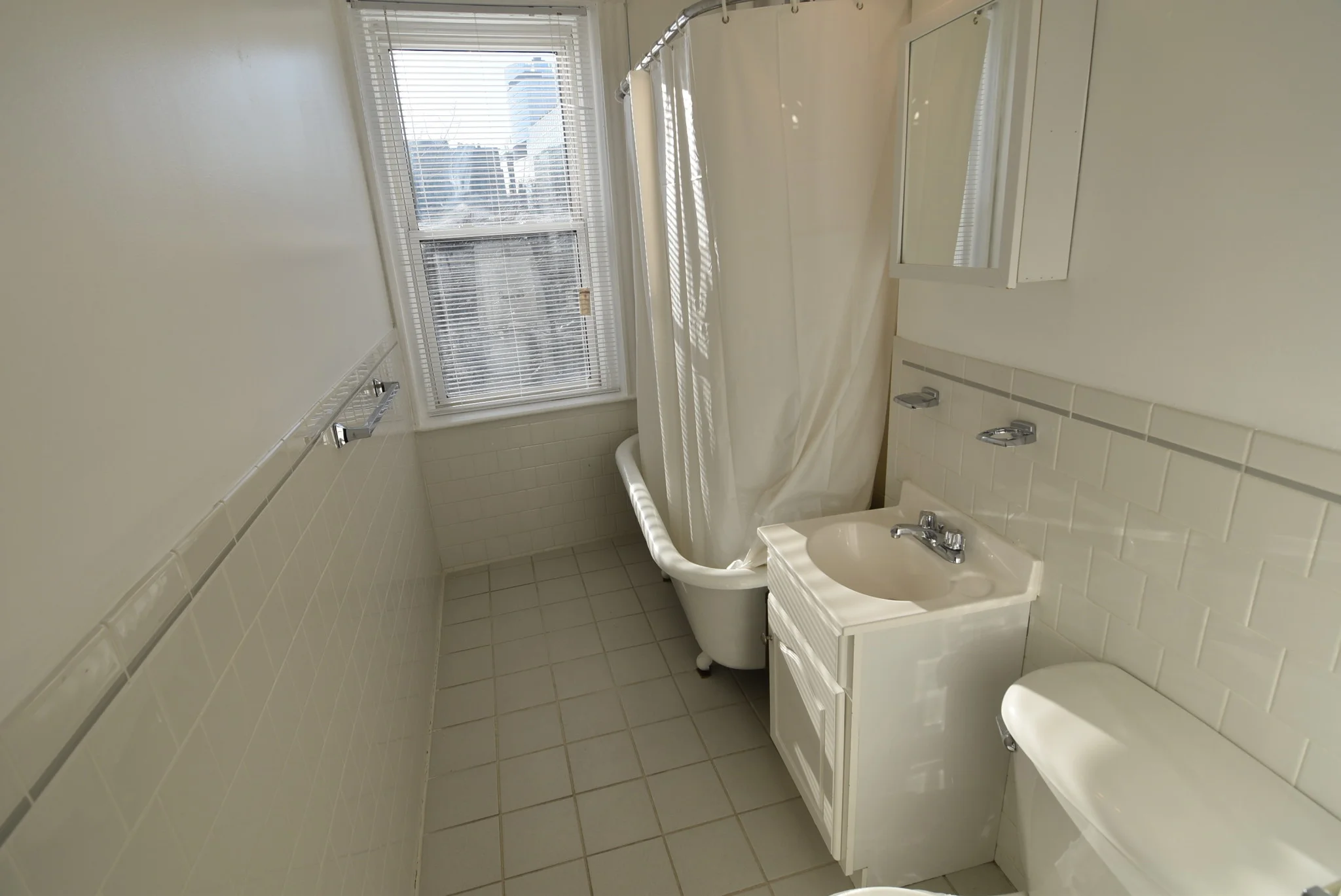 Studio bed, 1 bath apartment for rent at 195 Park Dr Unit 42, Fenway — photo 6 of 13