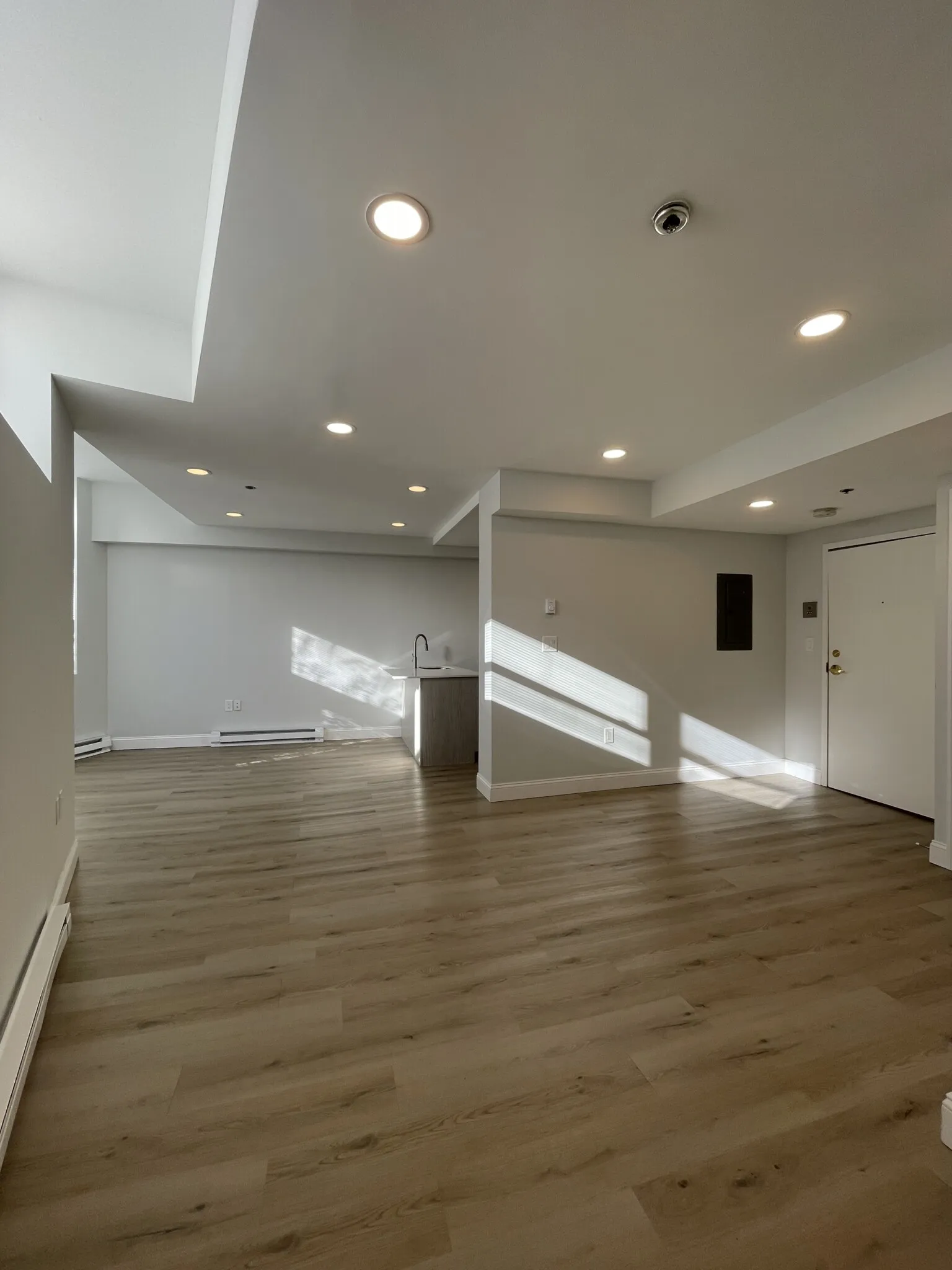 Studio bed, 1 bath apartment for rent at 195 Park Dr Unit D, Fenway — photo 9 of 20
