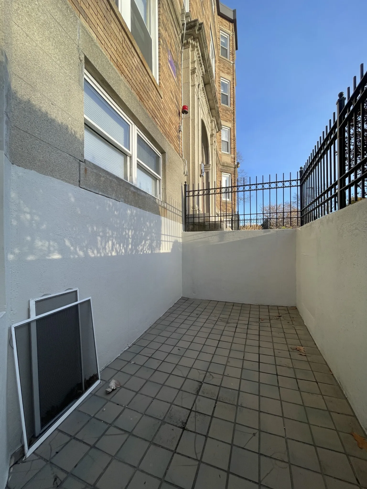 Studio bed, 1 bath apartment for rent at 195 Park Dr Unit D, Fenway — photo 14 of 20