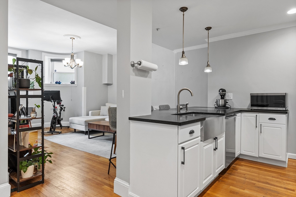 2 bed, 1 bath apartment for rent at 195 Saint Paul St Unit 1G, Brookline — photo 15 of 21