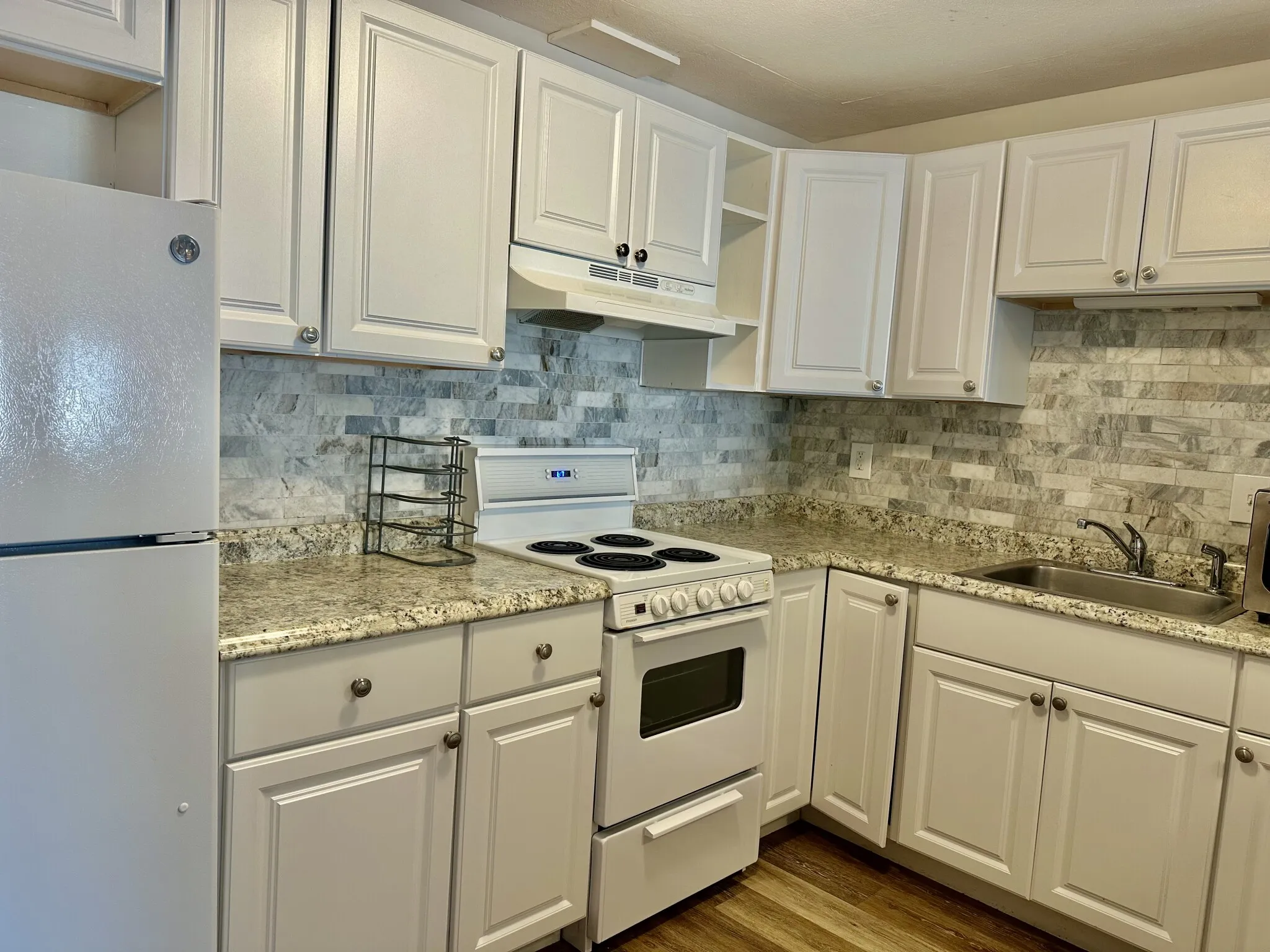 2 bed, 1 bath apartment for rent at 195 Salem St Unit 24, Medford — photo 15 of 20
