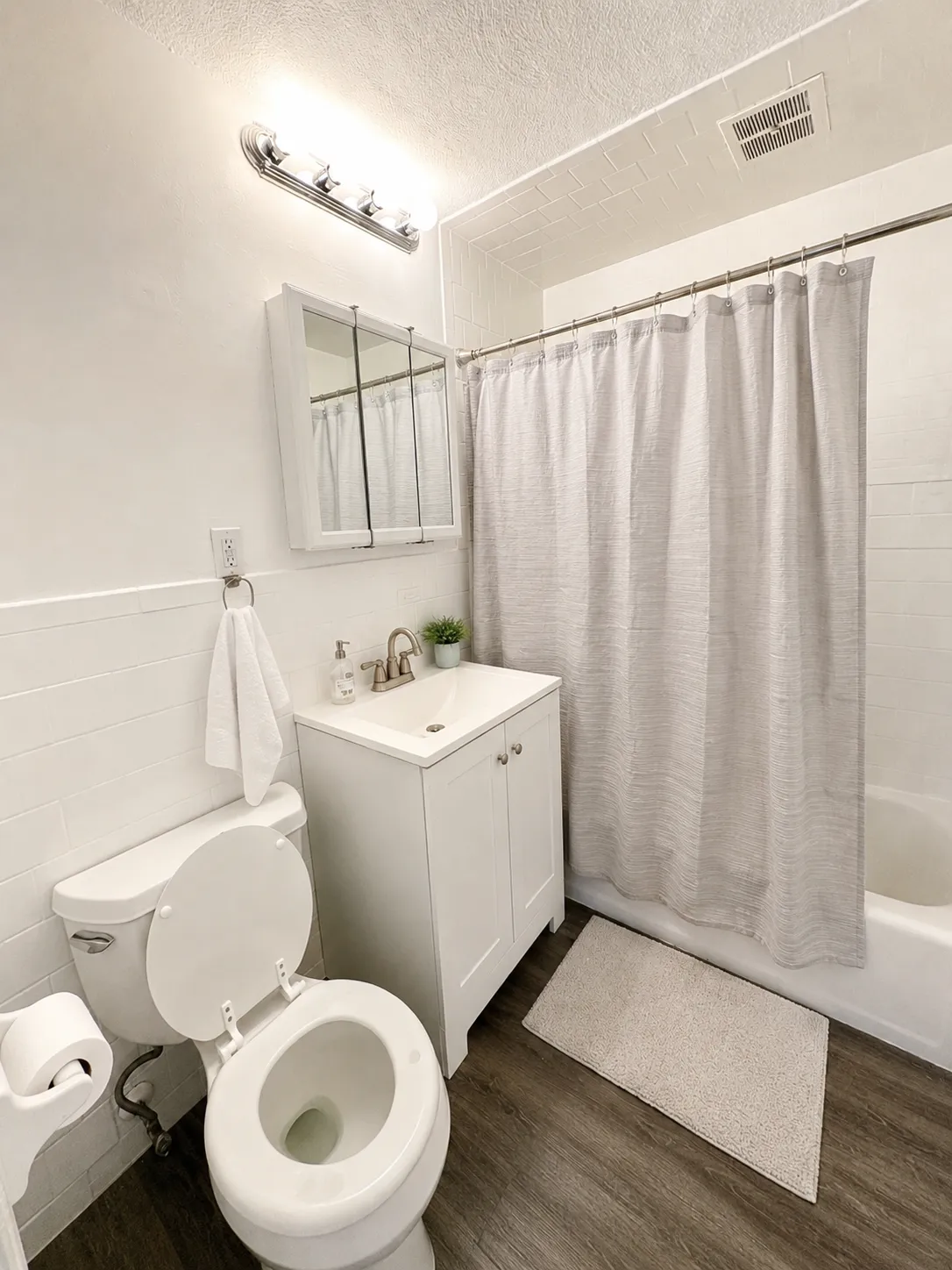 2 bed, 1 bath apartment for rent at 195 Salem St Unit 24, Medford — photo 9 of 20