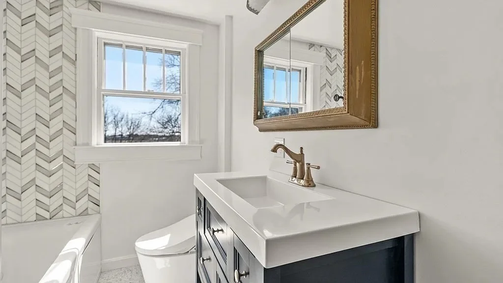 3 bed, 2 bath apartment for rent at 195 Sea St, Merrymount — photo 7 of 28