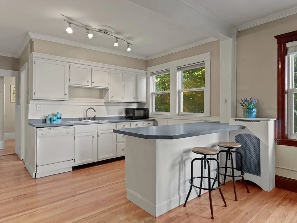 2 bed, 1 bath apartment for rent at 195 South St Unit 4, Jamaica Plain — photo 11 of 17