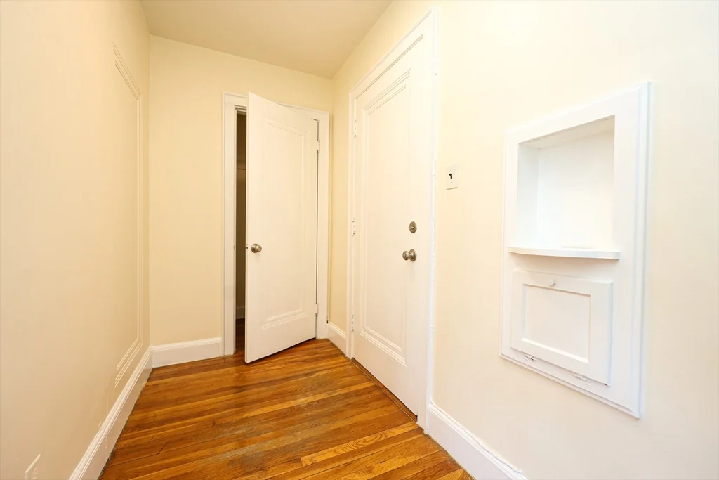Studio bed, 1 bath apartment for rent at 195 Thomas Burgin Pkwy Unit 407, Quincy — photo 11 of 22