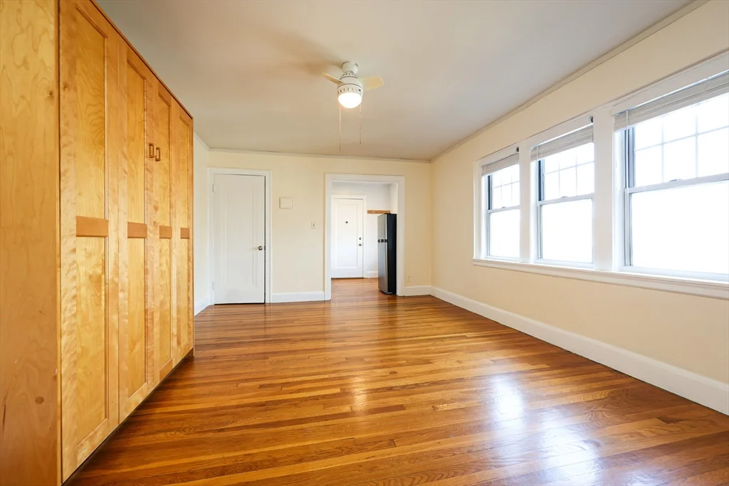 Studio bed, 1 bath apartment for rent at 195 Thomas Burgin Pkwy Unit 407, Quincy — photo 10 of 22