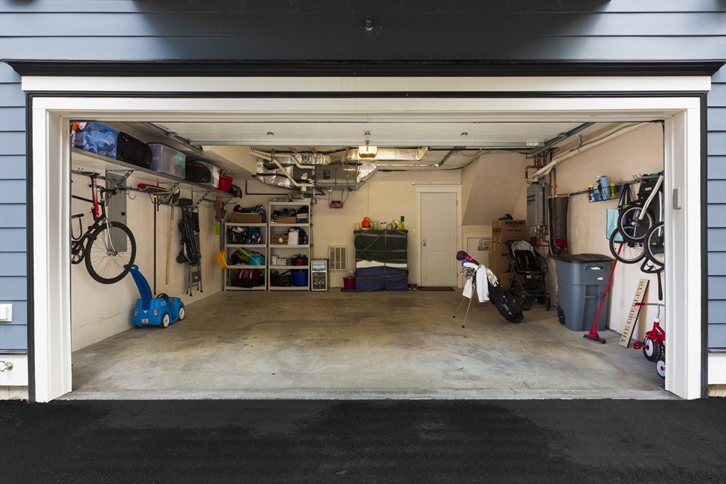 3 bed, 3 bath apartment for rent at 195 2nd St Unit 1, South Boston — photo 13 of 14