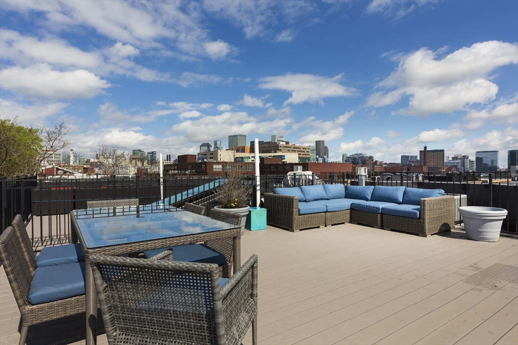 3 bed, 3 bath apartment for rent at 195 2nd St Unit 1, South Boston — photo 11 of 14