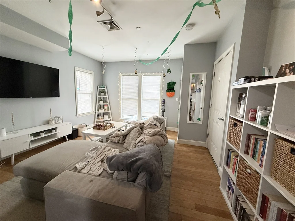 3 bed, 2 bath apartment for rent at 195 W Third Unit 1, South Boston — photo 5 of 13