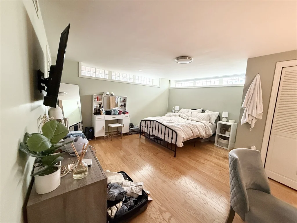 3 bed, 2 bath apartment for rent at 195 W Third Unit 1, South Boston — photo 8 of 13