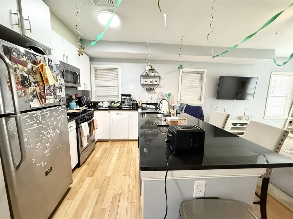 3 bed, 2 bath apartment for rent at 195 W Third Unit 1, South Boston — photo 2 of 13