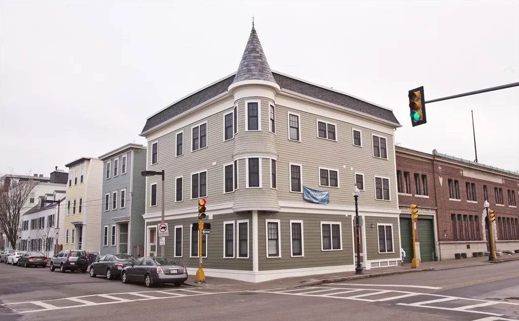 4 bed, 2 bath apartment for rent at 195 W Third Unit 4, South Boston — photo 16 of 16