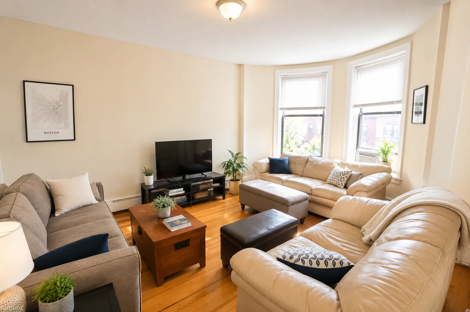 2 bed, 1.5 bath apartment for rent at 1950 Beacon St Unit 1, Brighton — photo 3 of 31