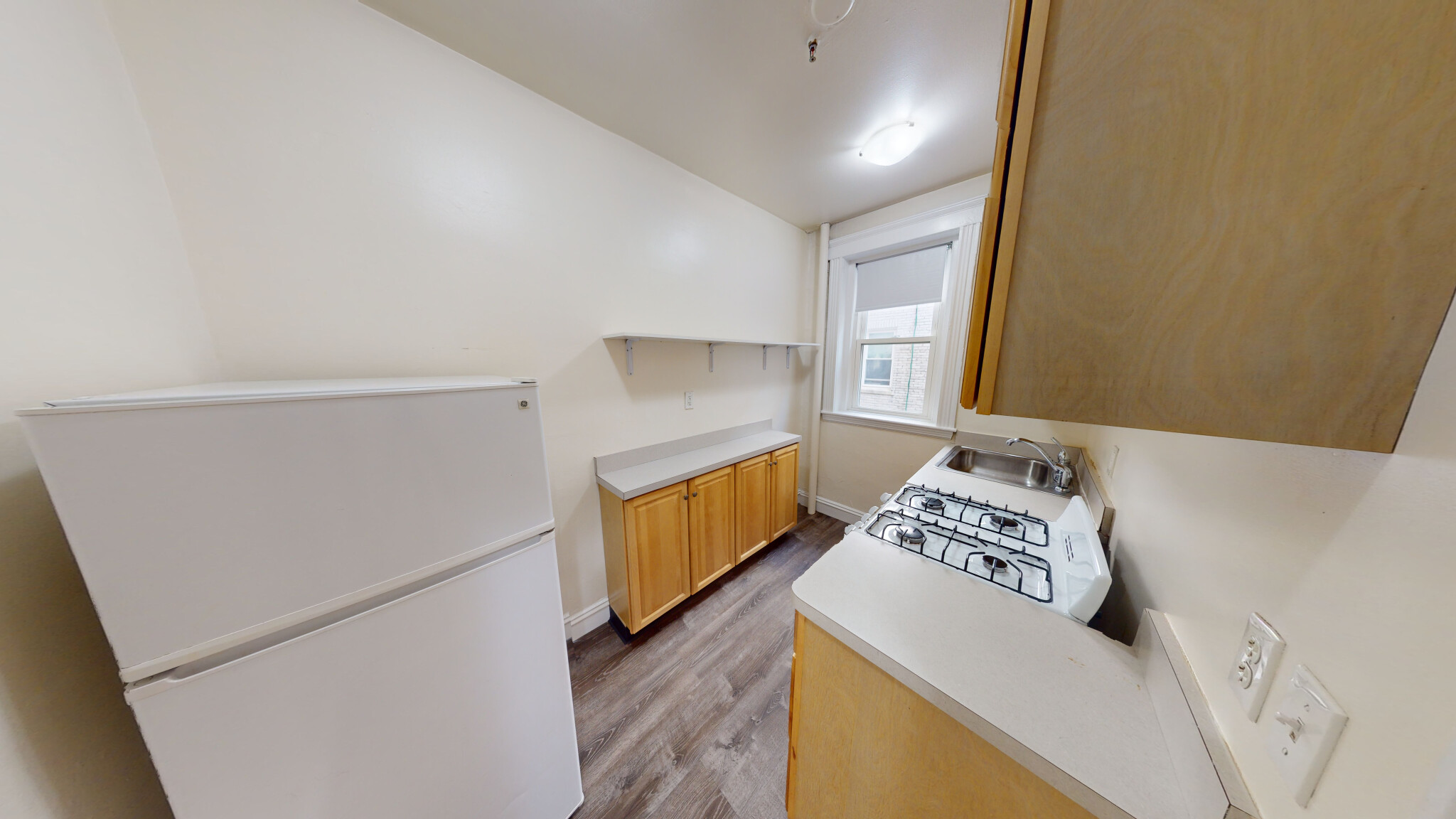 Studio bed, 1 bath apartment for rent at 1950 Commonwealth Ave Unit 24, Brighton — photo 1 of 17