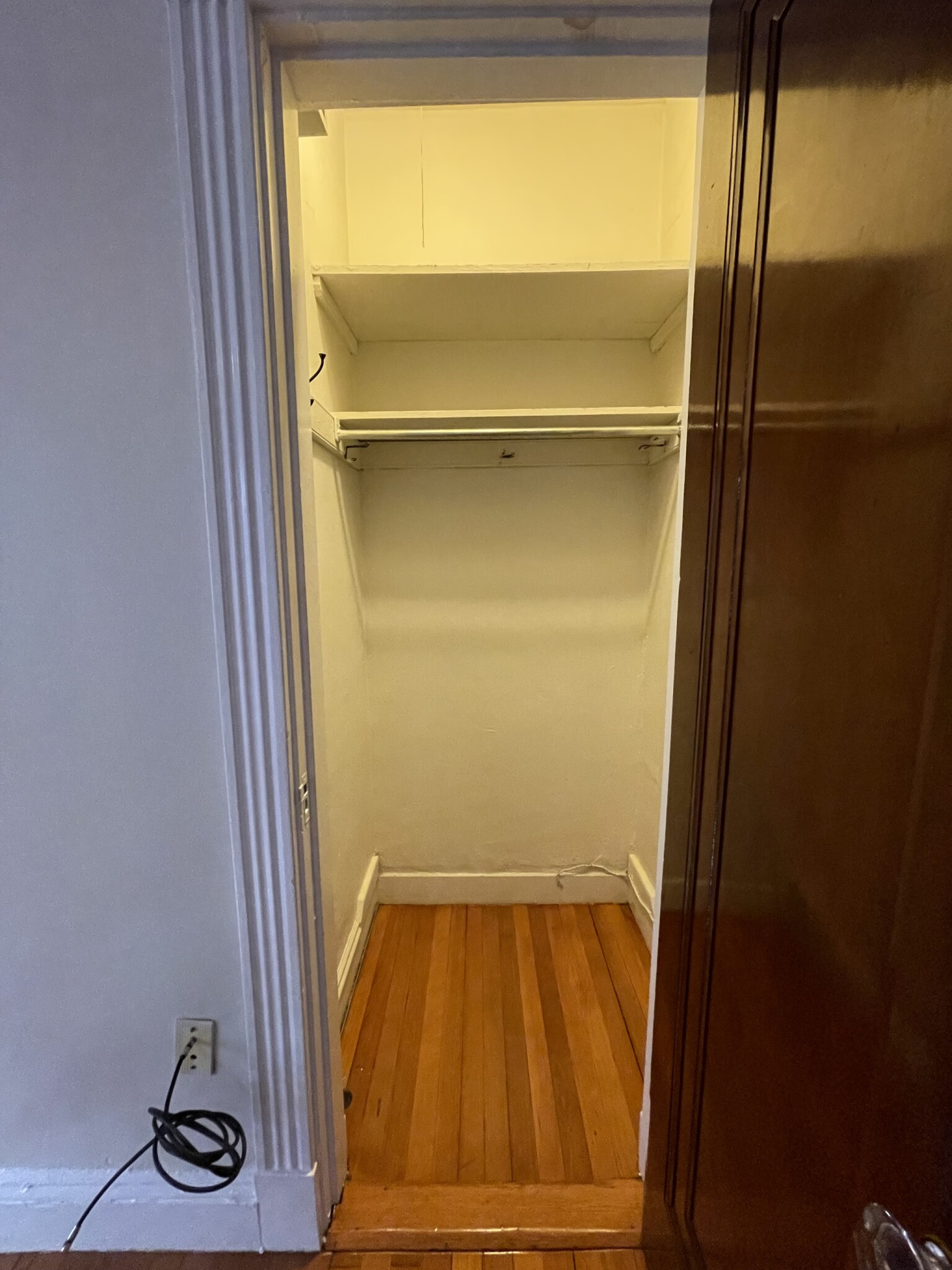 Studio bed, 1 bath apartment for rent at 1950 Commonwealth Ave Unit 24, Brighton — photo 4 of 17