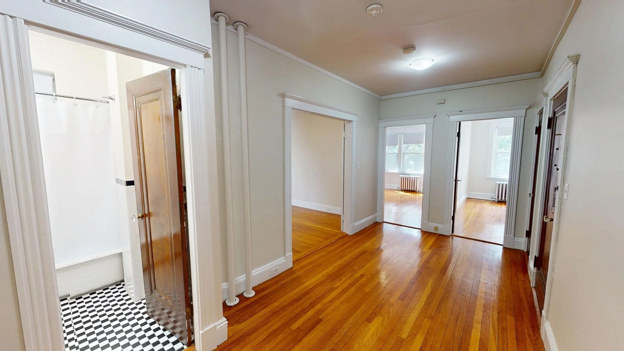 2 bed, 1 bath apartment for rent at 1950 Commonwealth Ave Unit 35, Brighton