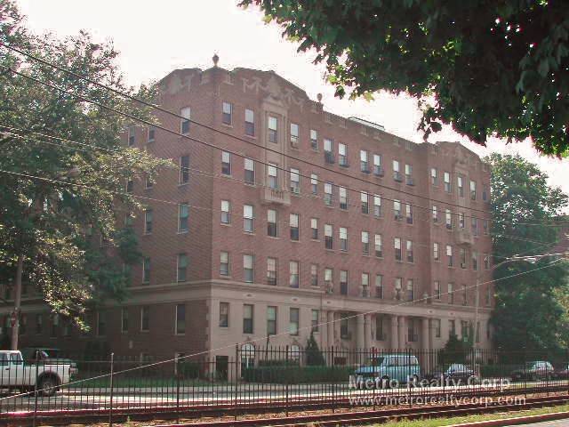 Studio bed, 1 bath apartment for rent at 1950 Commonwealth Ave Unit 52, Brighton — photo 11 of 16