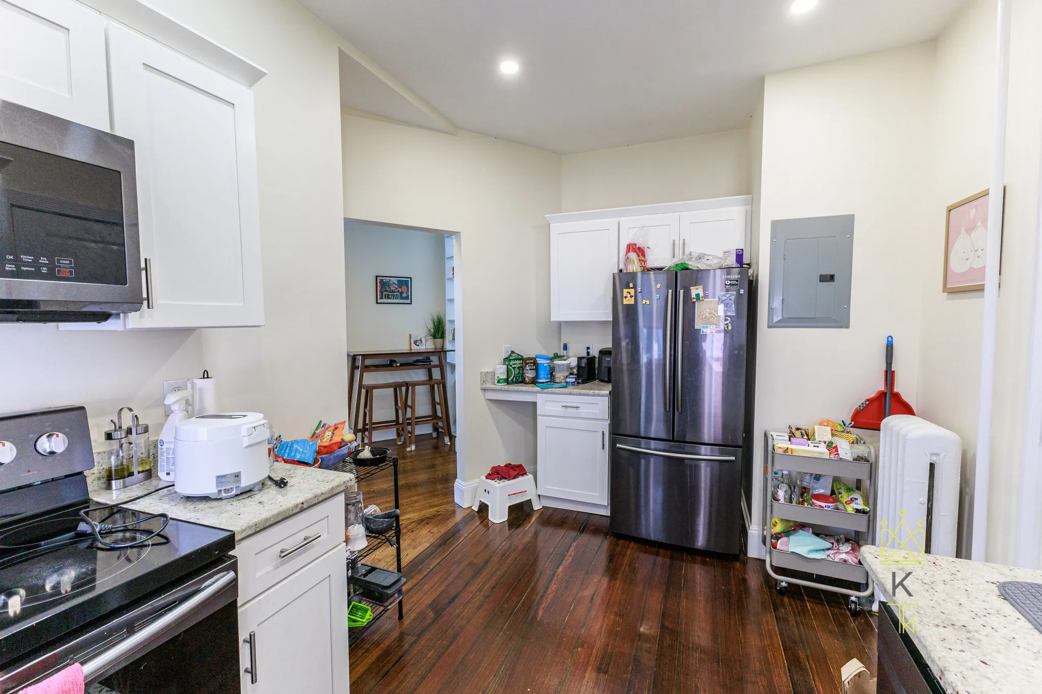 3 bed, 1 bath apartment for rent at 1955 Commonwealth Ave Unit 3, Brighton — photo 2 of 14