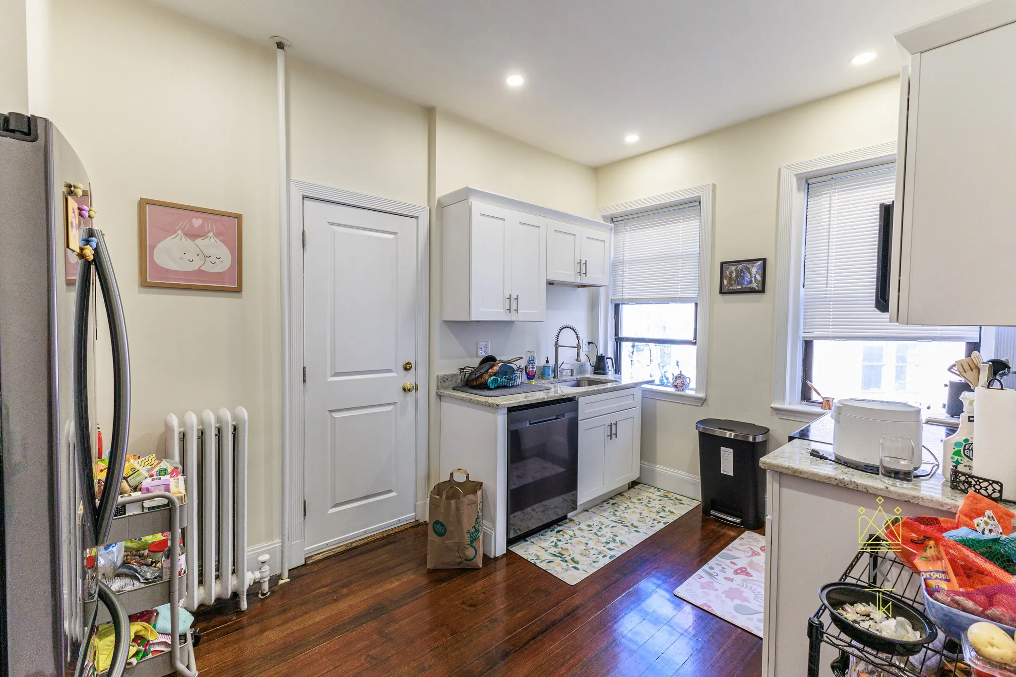 3 bed, 1 bath apartment for rent at 1955 Commonwealth Ave Unit 3, Brighton — photo 3 of 14