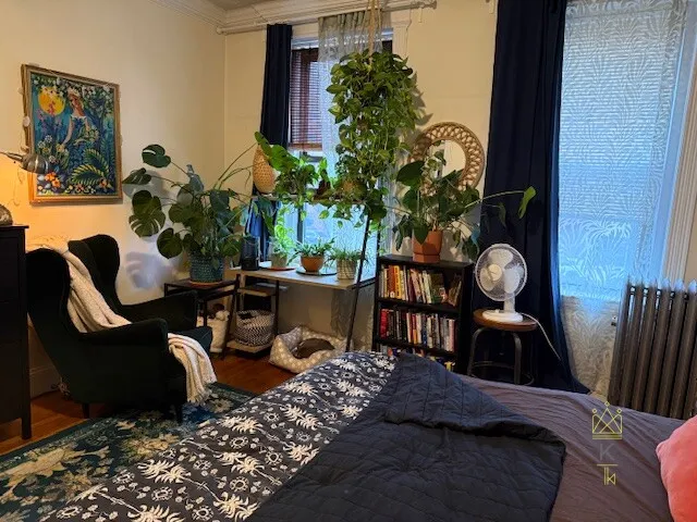 2 bed, 1 bath apartment for rent at 1957 Commonwealth Ave Unit 03, Brighton — photo 4 of 13