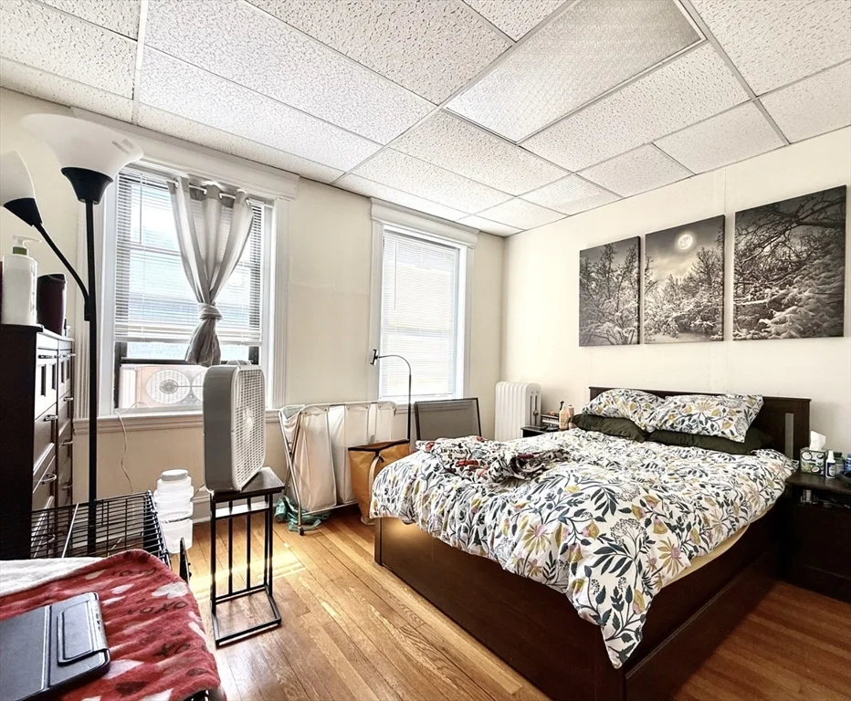 2 bed, 1 bath apartment for rent at 1957 Commonwealth Ave Unit 5, Brighton — photo 2 of 6