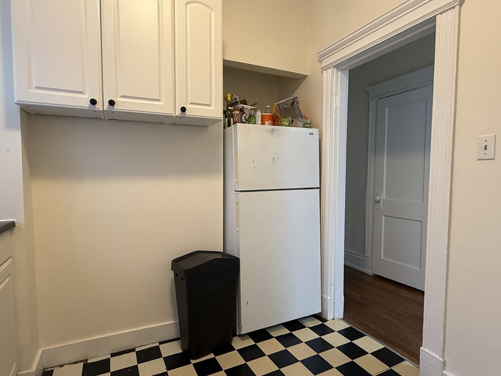 2 bed, 1 bath apartment for rent at 1957 Commonwealth Ave Unit 6, Brighton — photo 4 of 13