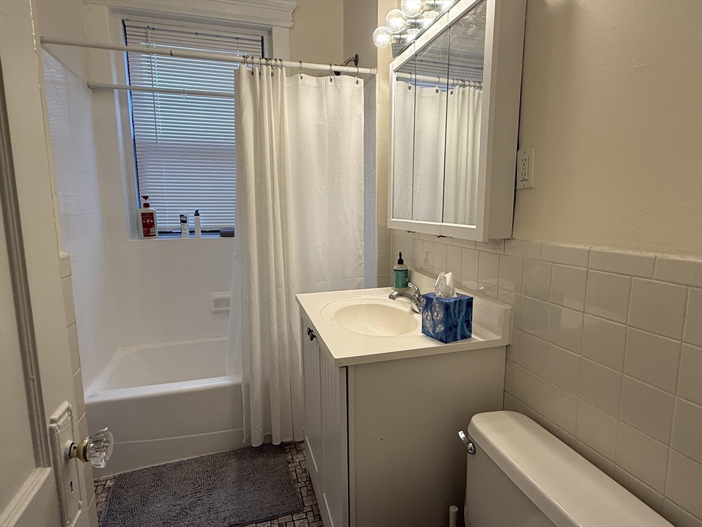 2 bed, 1 bath apartment for rent at 1957 Commonwealth Ave Unit 6, Brighton — photo 9 of 13