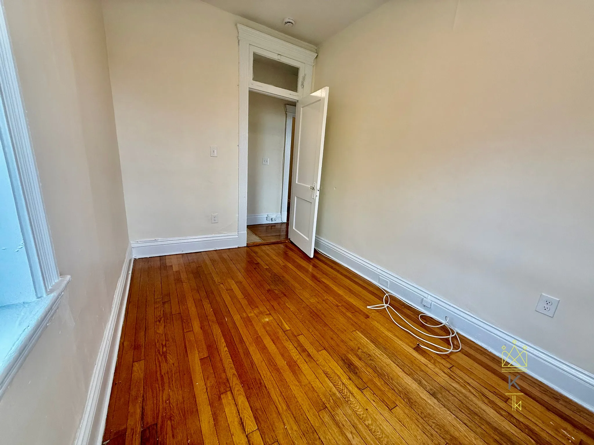 2.5 bed, 1 bath apartment for rent at 1959 Commonwealth Ave Unit 06, Brighton — photo 8 of 14